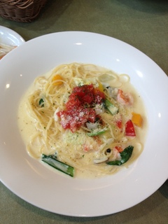 lunch-121201.JPG